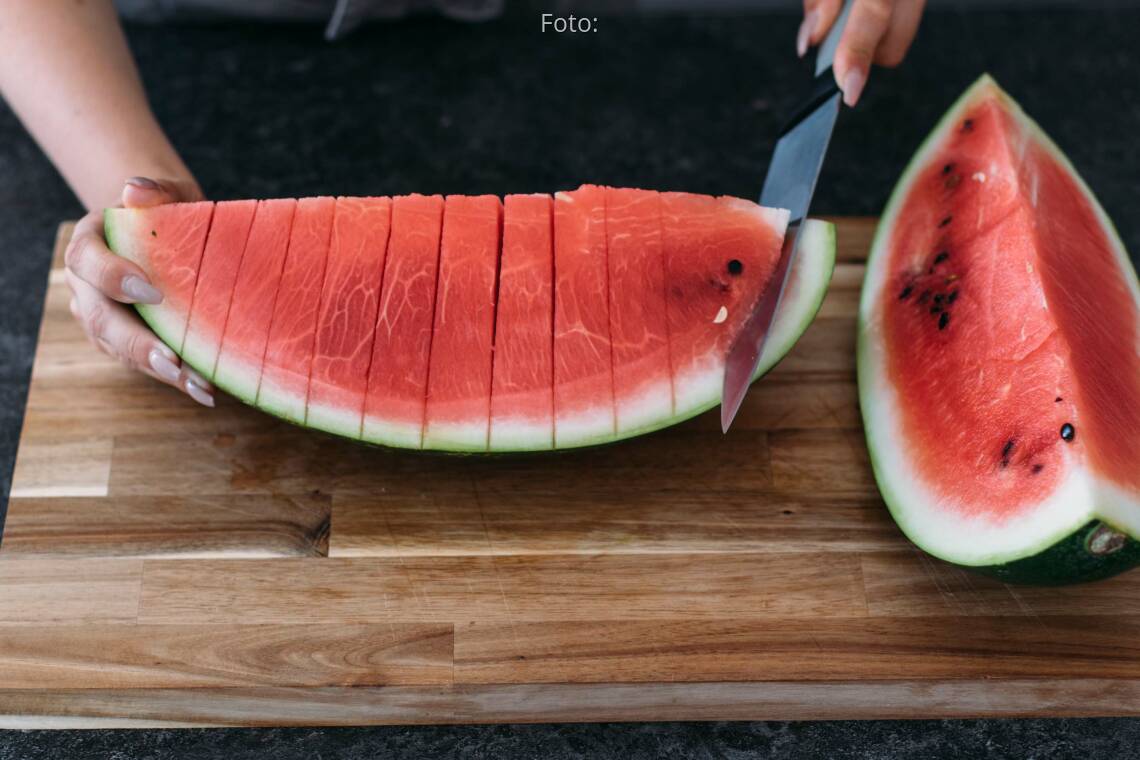 3 Arten eine Wassermelone zu schneiden, ohne eine Sauerei zu veranstalten