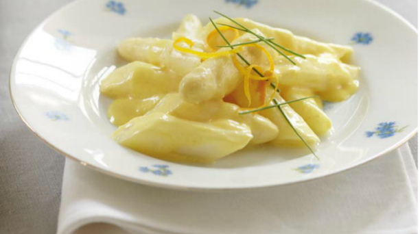 Weißer Spargel mit Orangensauce-image