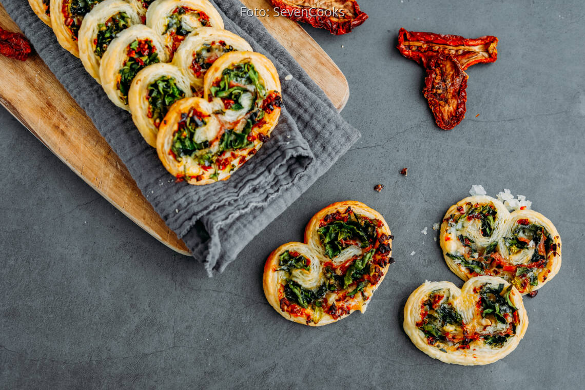 Parmaschinken Blätterteig Rollen