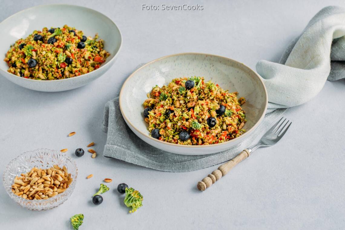 Schneller Brokkoli-Salat aus dem Mixer