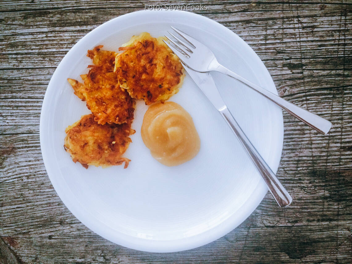 Vegane Reiberdatschi mit Apfelmus