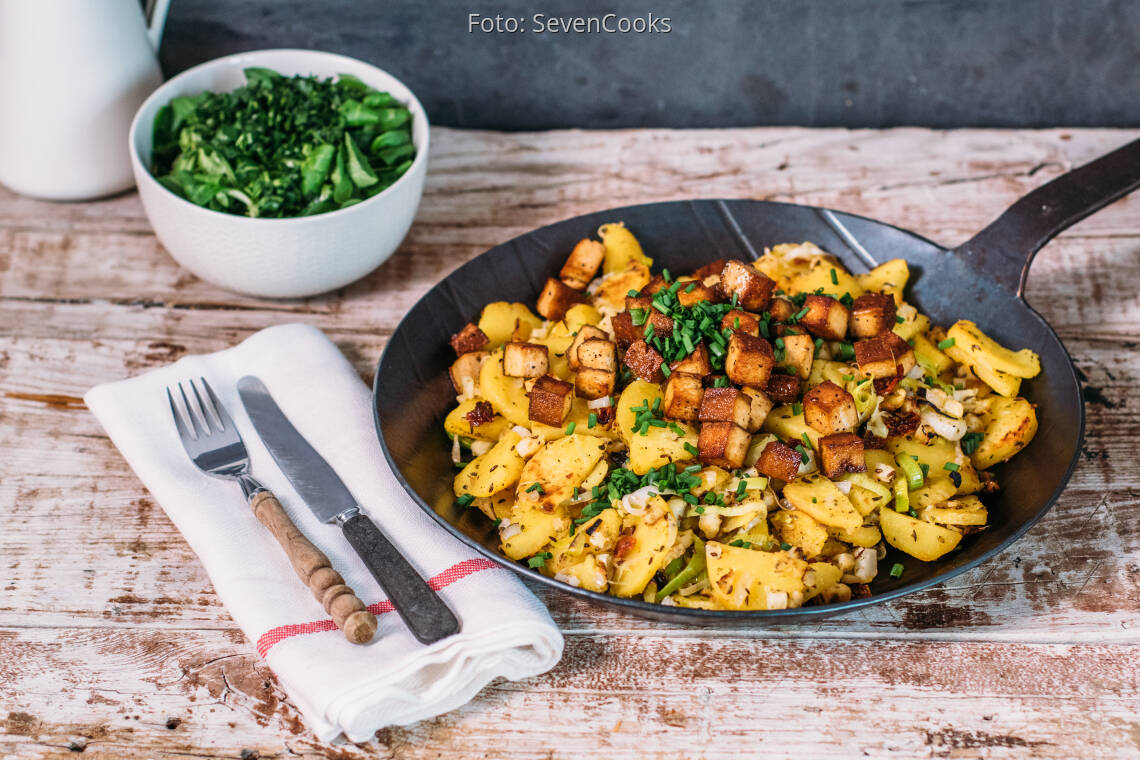 Veganes Gröstl mit Tofu