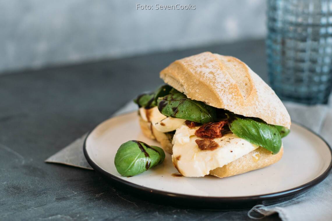 Italian-Caprese-Sandwich