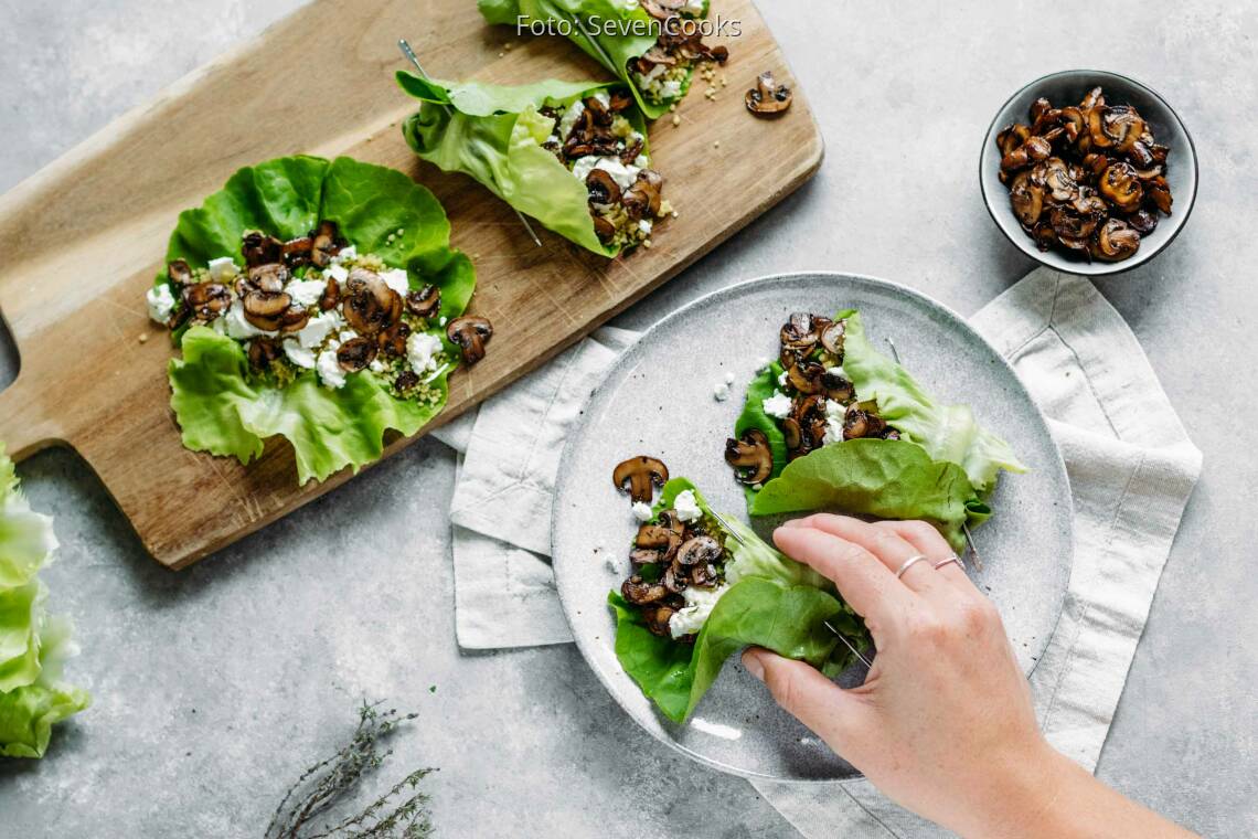 Salatrollen mit Couscous und Feta