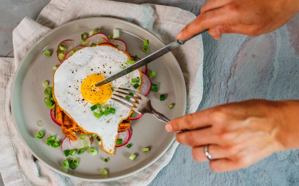 Vegetarisches Rezept: Süßkartoffel-Waffeln mit Ei_2